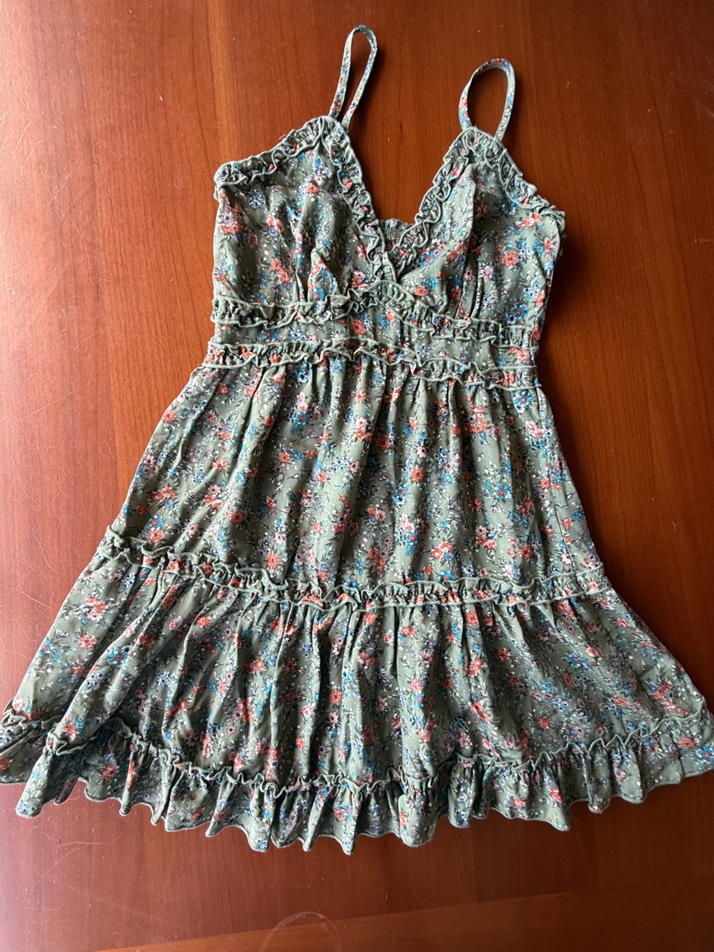 Green Floral Smocked Midi Dress Size Small